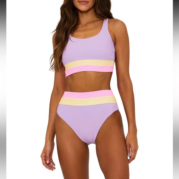 NWT Beach Riot
Heidi Ribbed Colorblock High Waisted Swim Bottom - Picture 12 of 12